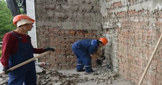 Демонтаж облицовки фасада в Лыткарино - расценка в смете от 570 рублей